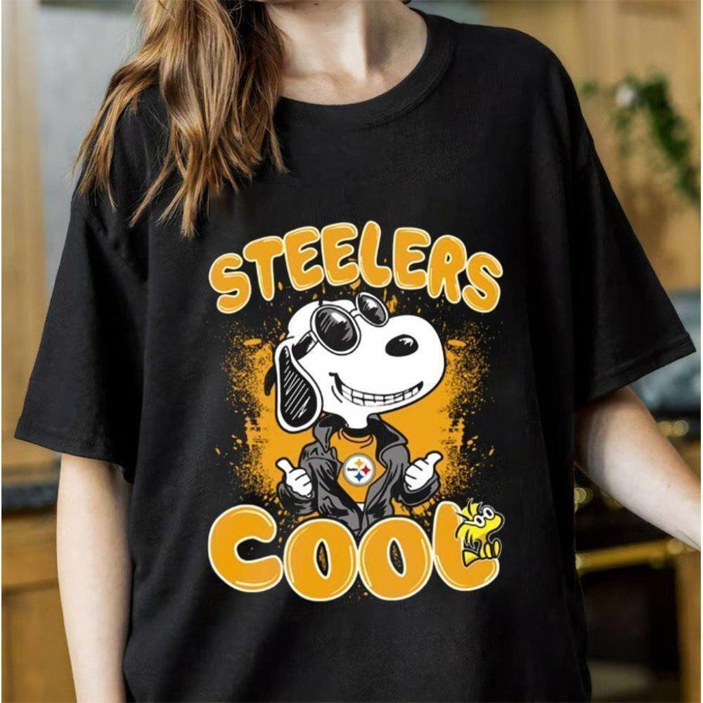 Nfl Pittsburgh Steelers Cool Snoopy Retro Football Fan TShirt